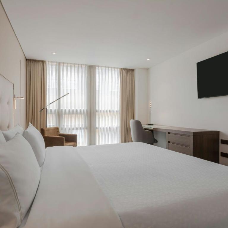 Four Points By Sheraton Bogota - Habitación Estándar - Cama extragrande - 4