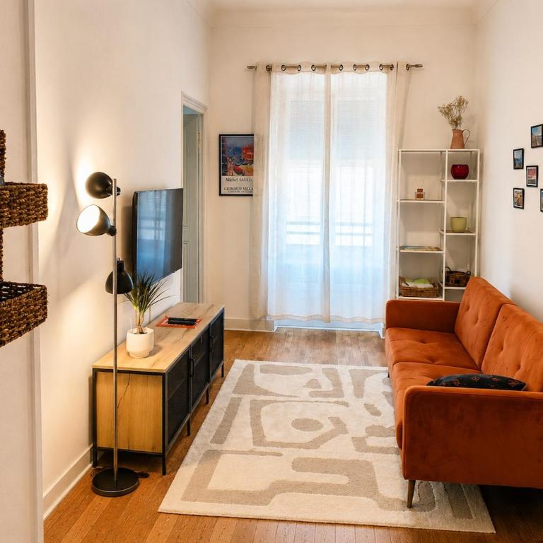 Authentic Nice Port Apartment - Walk Everywhere - Apartamento de 2 dormitorios - 9