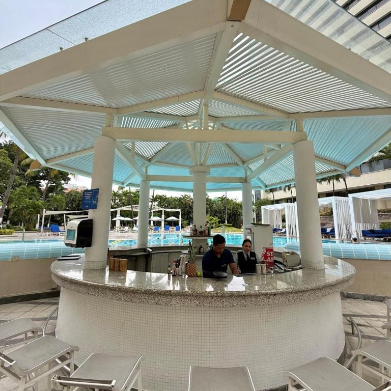 Elegante suite en Hilton Colón con piscina HILL-302 - Apartamento de 2 dormitorios - 2