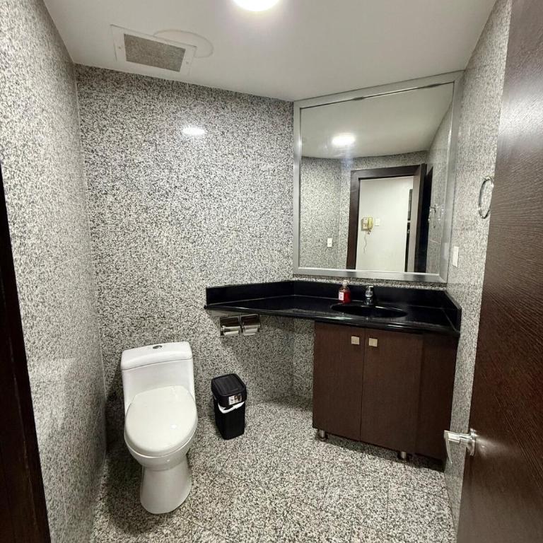 Elegante suite en Hilton Colón con piscina HILL-302 - Apartamento de 2 dormitorios - 8