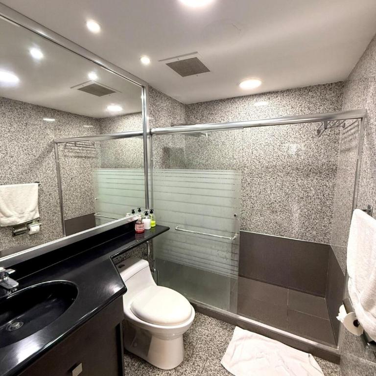 Elegante suite en Hilton Colón con piscina HILL-302 - Apartamento de 2 dormitorios - 11