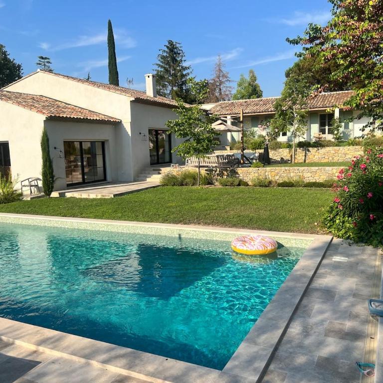 Provençal Villa with gym sauna, 5 min walk Valbonne - Villa - 38