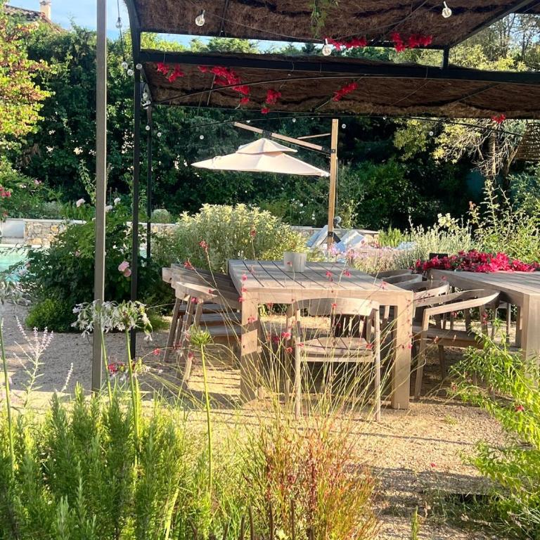 Provençal Villa with gym sauna, 5 min walk Valbonne - Villa - 37