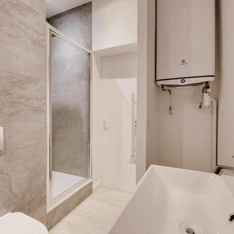 Beautiful 50 m2 in Paris 17th - Very nice neighborhood - Appartement 2 Chambres - 5