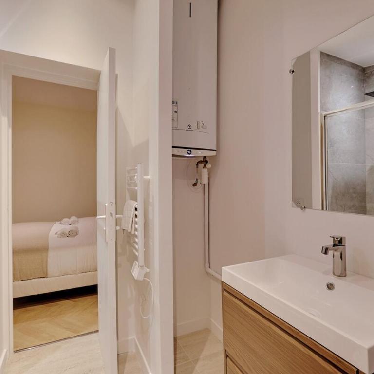 Beautiful 50 m2 in Paris 17th - Very nice neighborhood - Appartement 2 Chambres - 31