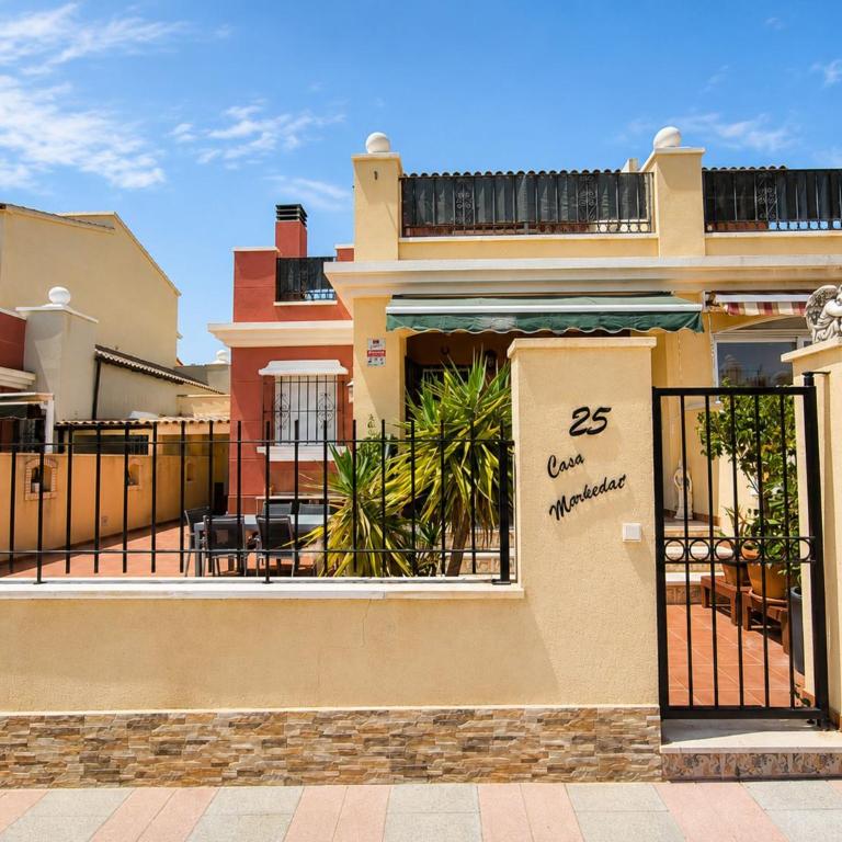 Altos de la Baha Spacious Townhouse with Private Garden Pool - Ferienhaus - 4