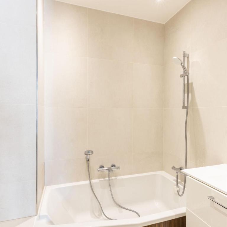 Prestigious 4BR - Sleeps 9 - Trocadero - Appartement 4 Chambres de Luxe - 46