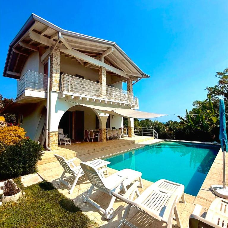 Villa Bocciolo, piscina, giardino, vasca idromassaggio - Villa Deluxe - 2