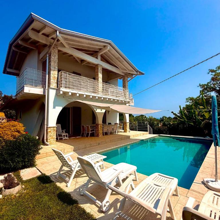Villa Bocciolo, piscina, giardino, vasca idromassaggio - Villa Deluxe - 7