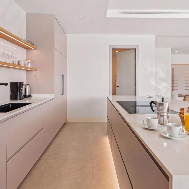 VACATION MARBELLA I Villa Status, Private Pool, 5min to the Beach, BBQ, Rooftop Terrace, 5 BDRS, Luxury Villa - Villa with Private Pool - 29