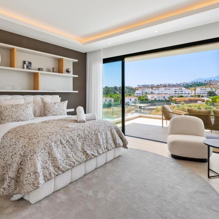 VACATION MARBELLA I Villa Status, Private Pool, 5min to the Beach, BBQ, Rooftop Terrace, 5 BDRS, Luxury Villa - Villa with Private Pool - 30