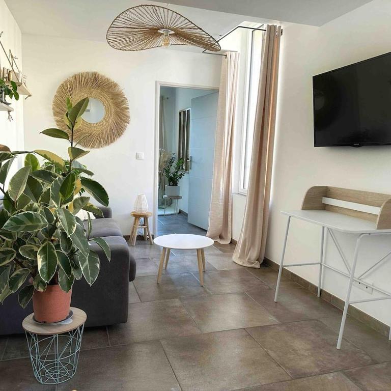 Appartement Chaleureux - Appartement 1 Chambre - 10