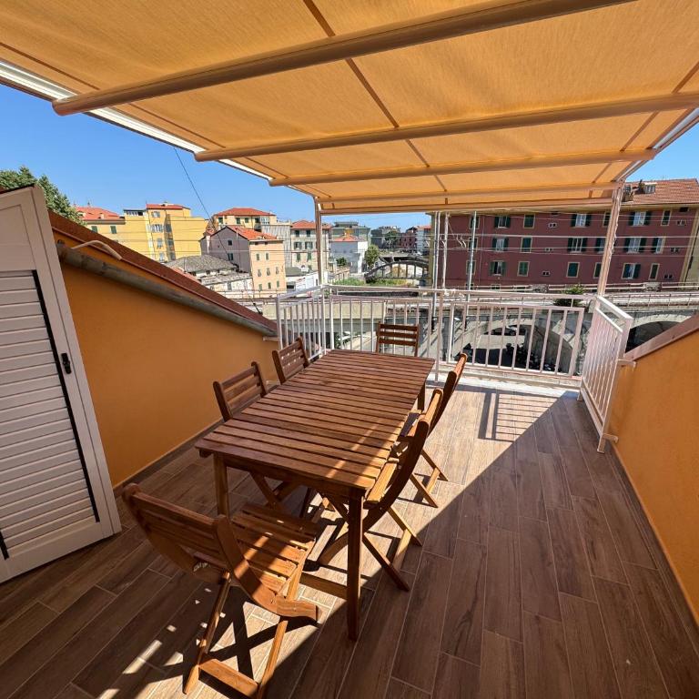 -Due Passi dal Mare- Attico in Centro con Terrazzo - Two-Bedroom Apartment with Terrace - 2