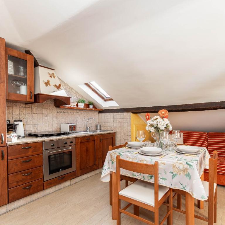-Due Passi dal Mare- Attico in Centro con Terrazzo - Two-Bedroom Apartment with Terrace - 30
