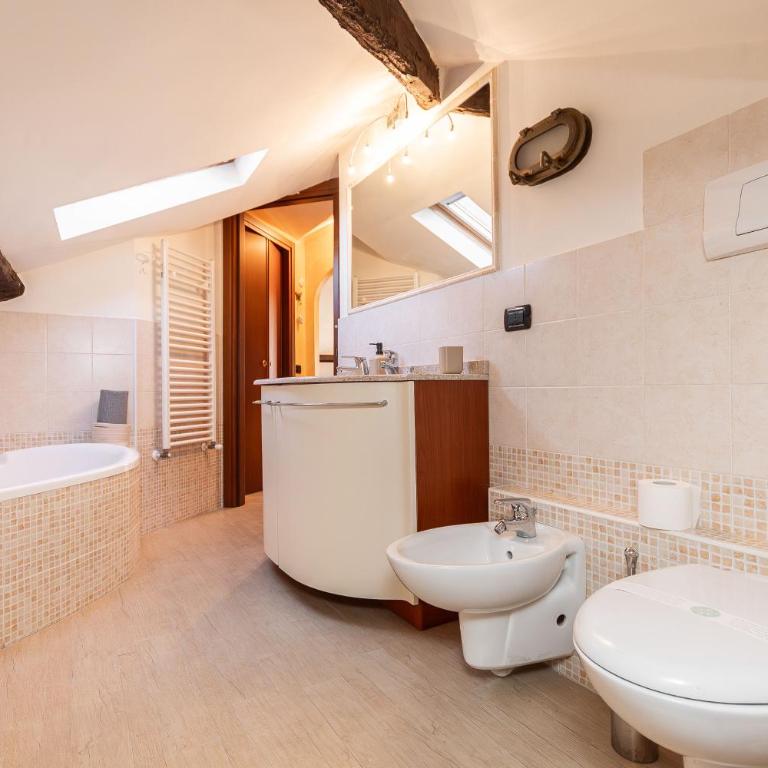 -Due Passi dal Mare- Attico in Centro con Terrazzo - Two-Bedroom Apartment with Terrace - 42