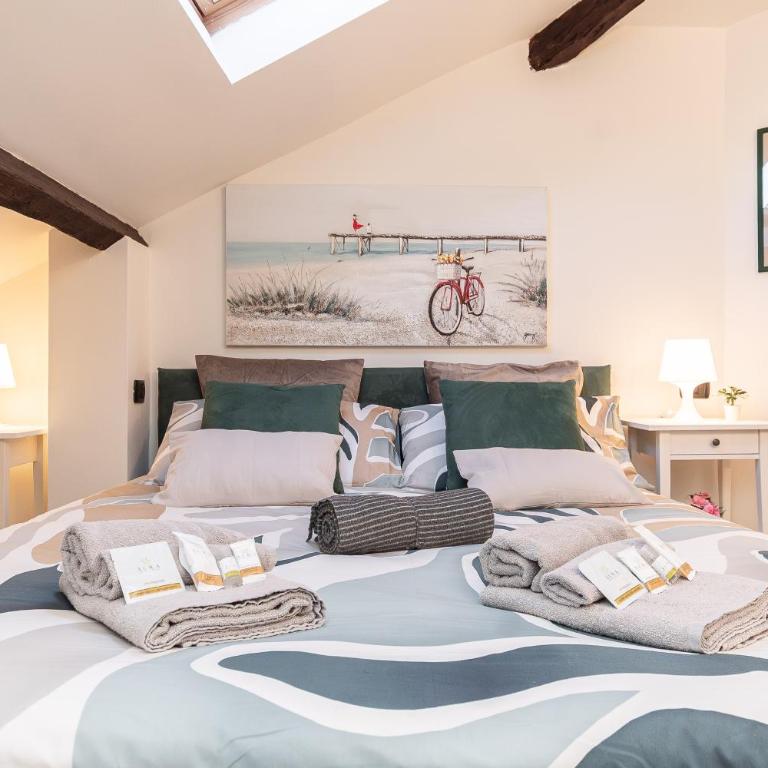 -Due Passi dal Mare- Attico in Centro con Terrazzo - Two-Bedroom Apartment with Terrace - 16