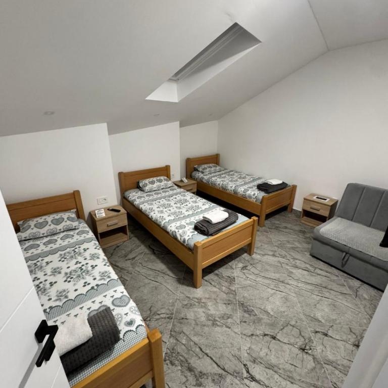 Lea - Chambre Familiale avec Balcon - 7