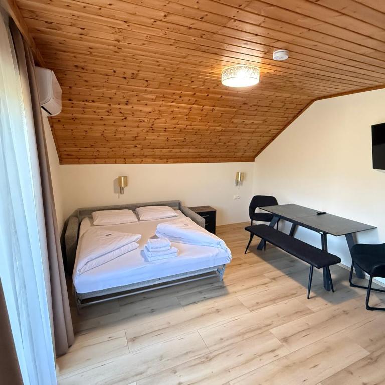 Haus Seerose - Apartment mit 1 Schlafzimmer, Balkon und Bergblick - 10