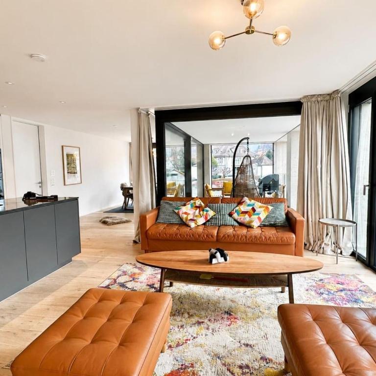 Jungfrau View Luxury Apartment at Interlaken West Station with Terrace and AC - Apartment - 1