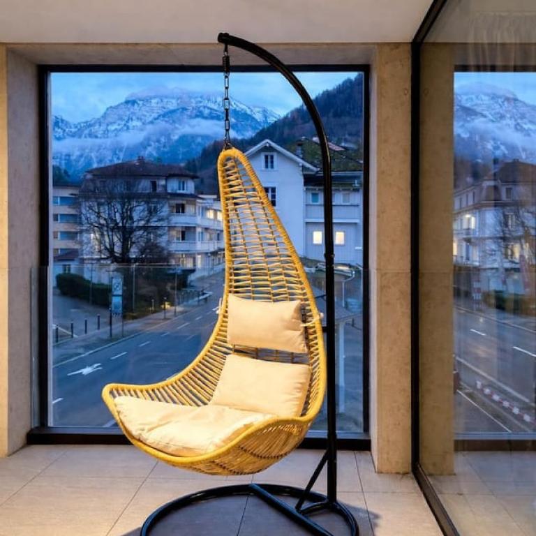 Jungfrau View Luxury Apartment at Interlaken West Station with Terrace and AC - Apartment - 14