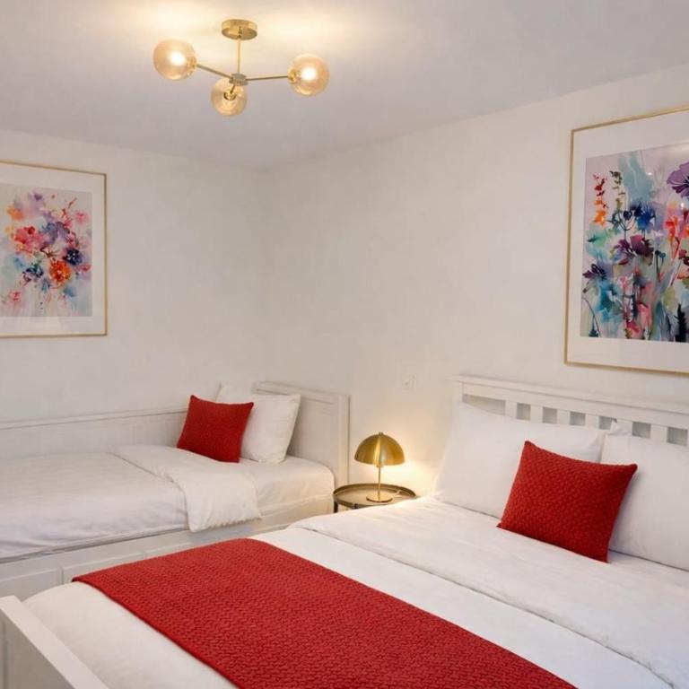 Jungfrau View Luxury Apartment at Interlaken West Station with Terrace and AC - Apartment - 17