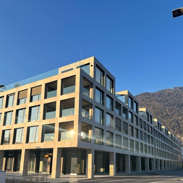 Jungfrau View Luxury Apartment at Interlaken West Station with Terrace and AC - Apartment - 18