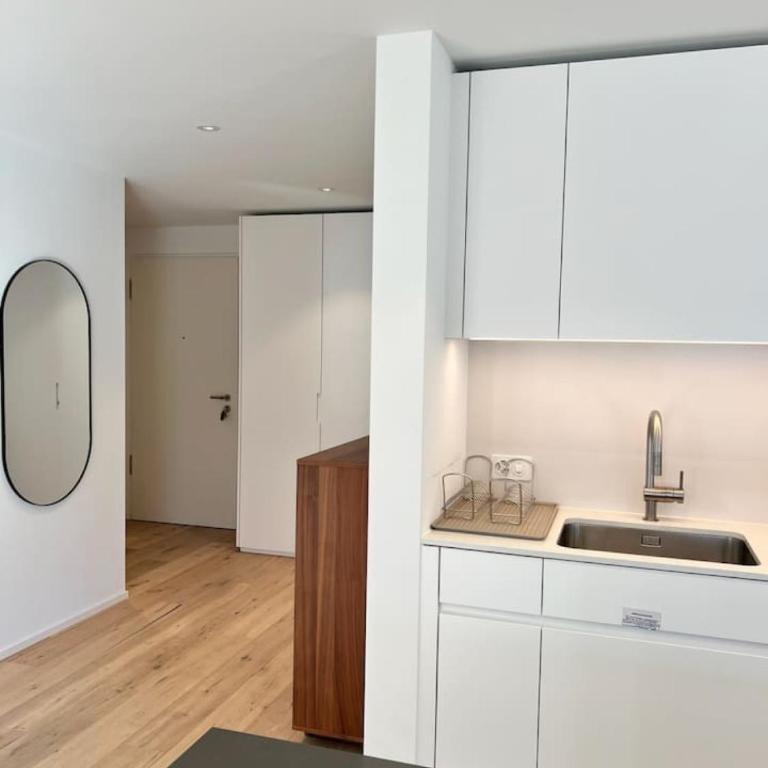 Jungfrau View Luxury Apartment at Interlaken West Station with Terrace and AC - Apartment - 34