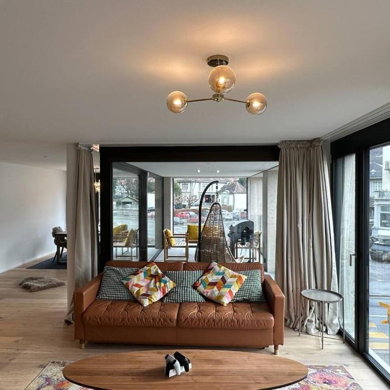 Jungfrau View Luxury Apartment at Interlaken West Station with Terrace and AC - Apartment - 40