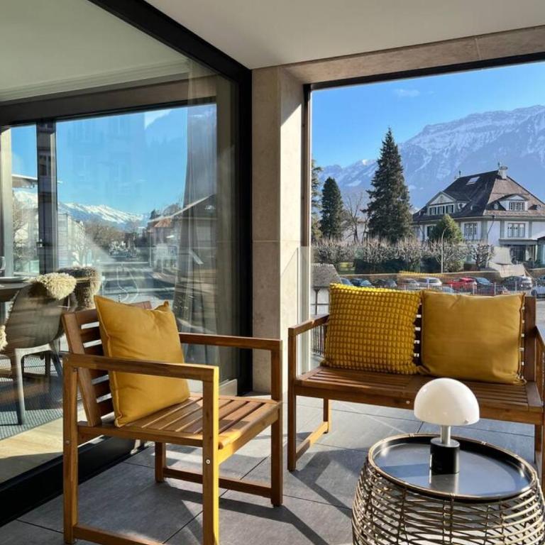 Jungfrau View Luxury Apartment at Interlaken West Station with Terrace and AC - Apartment - 45