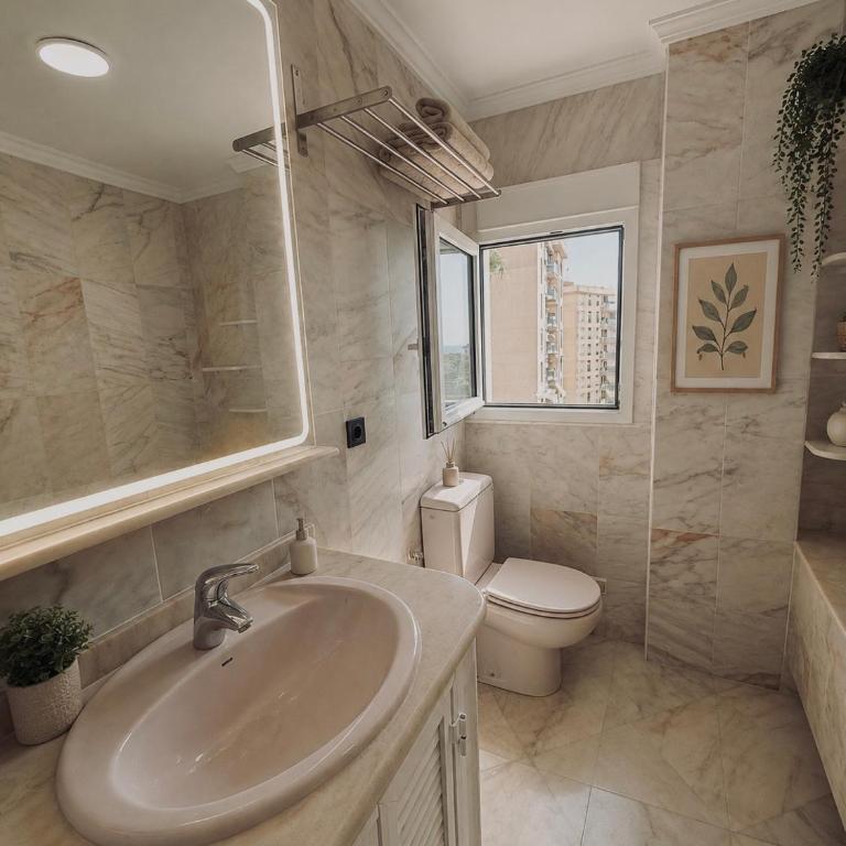 Apartamento Exclusivo de Diseño y piscina en centro de Torremolinos - Apartment mit 2 Schlafzimmern - 34
