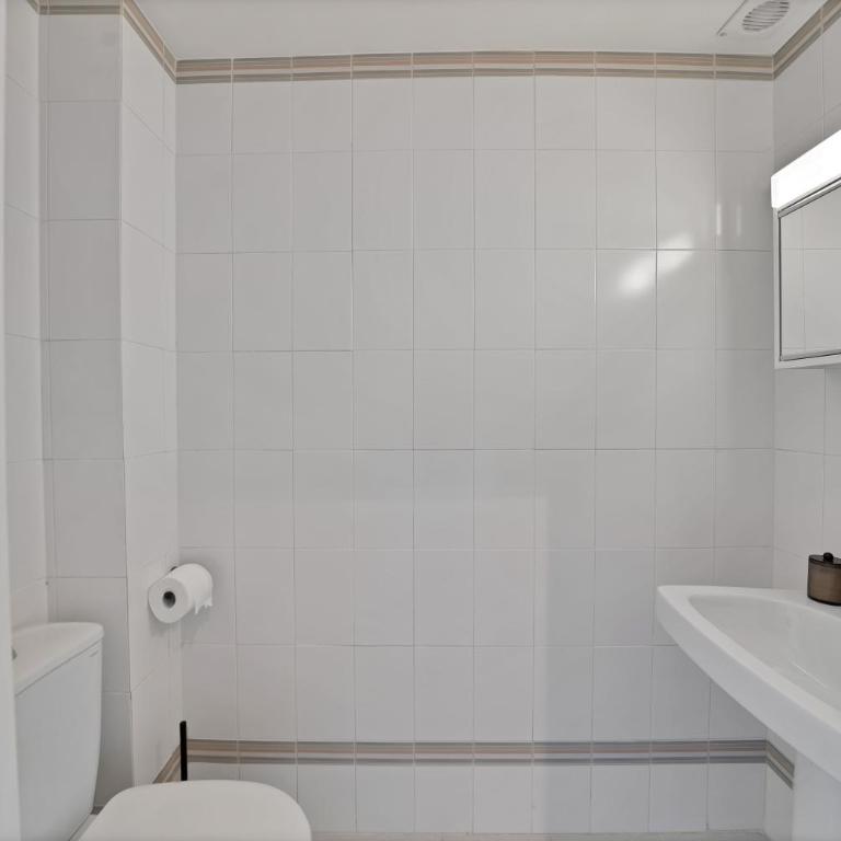 Cozy Calahonda Apt w Sea Views, Pool and Sunsets - Single Room - 42