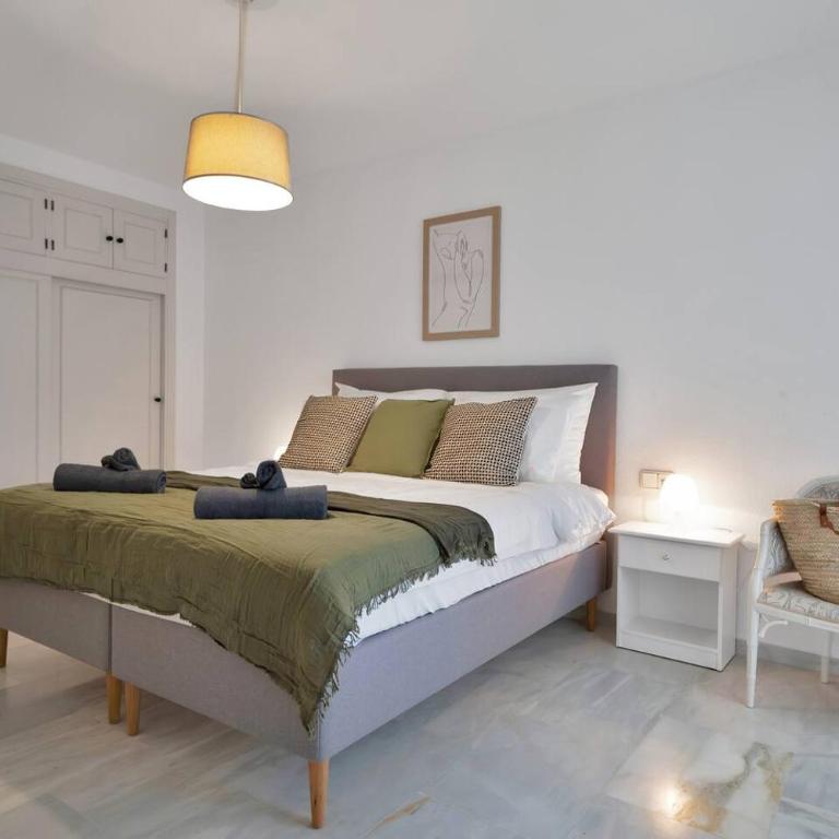 Cozy Calahonda Apt w Sea Views, Pool and Sunsets - Single Room - 7