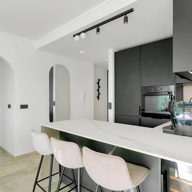 Modern Sea View Apt with Splash Pool in Calahonda - Chambre Simple - 15