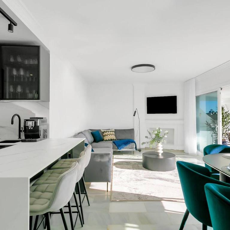 Modern Sea View Apt with Splash Pool in Calahonda - Chambre Simple - 19