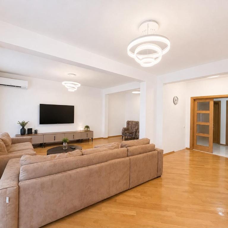 Mercur Luxury 3bdr - Budva - Three-Bedroom Apartment - 7