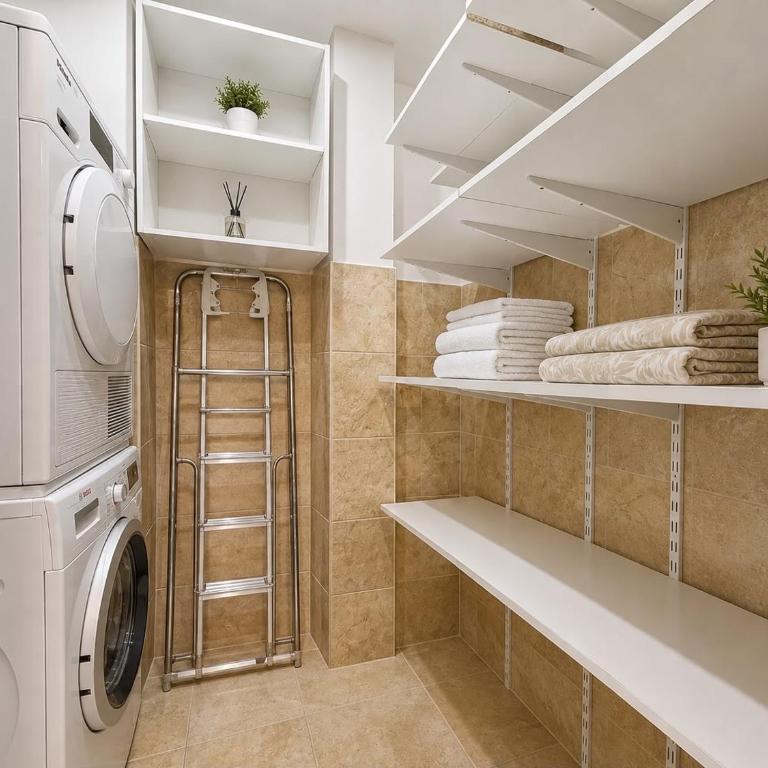 Mercur Luxury 3bdr - Budva - Three-Bedroom Apartment - 25