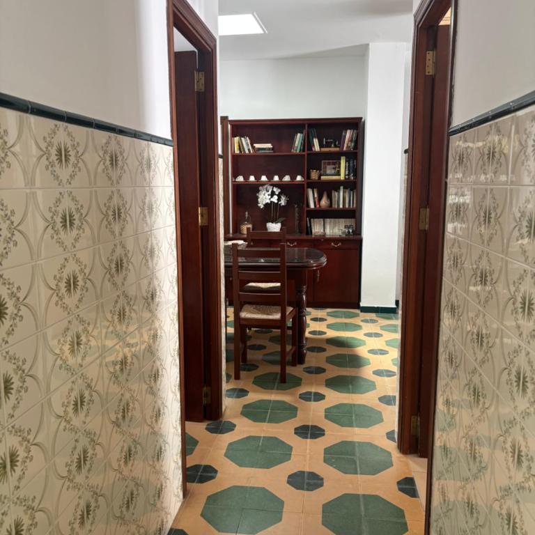 ABA The GRANDMA'S HOUSE - Three-Bedroom Apartment - 5
