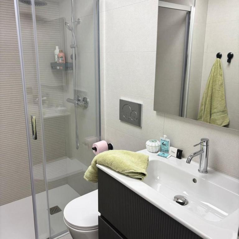 Green Harmony Apartment Torrevieja - Two-Bedroom Apartment - 15