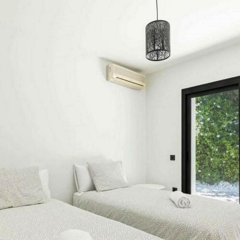 Villa del Rubí con piscina privada climatizada - Standard Villa - 5