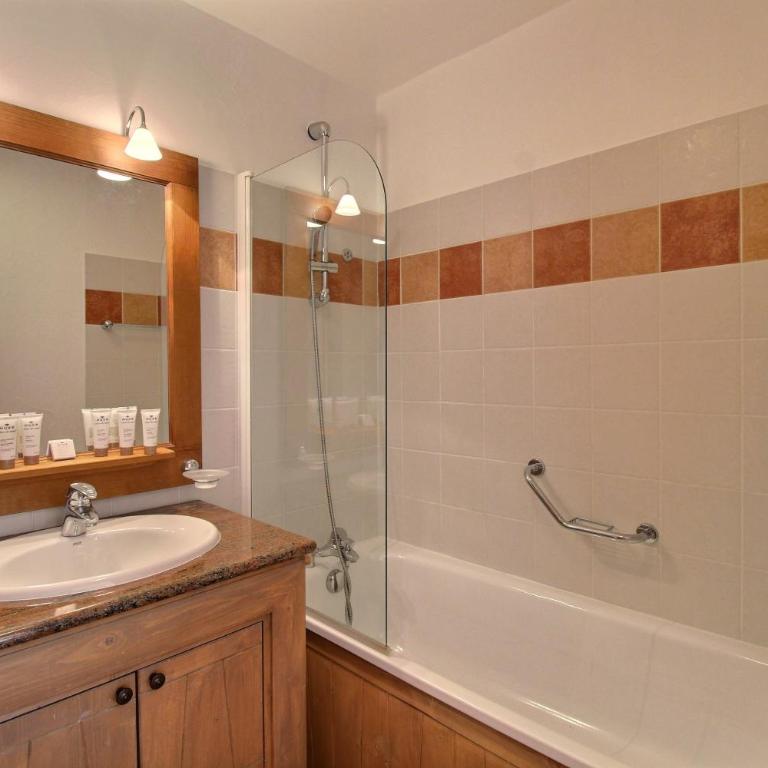 Arc 1950, Appartement 2 chambres 7 pers, Vue Montagne, Sauna, Hammam, Jacuzzi, Piscine chauffée - Two-Bedroom Apartment with Mountain View - 16