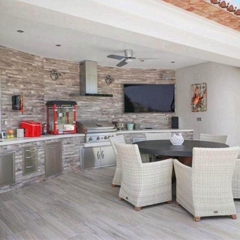 Villa Andragó en zona residencial de Cometa - Standard Villa - 2