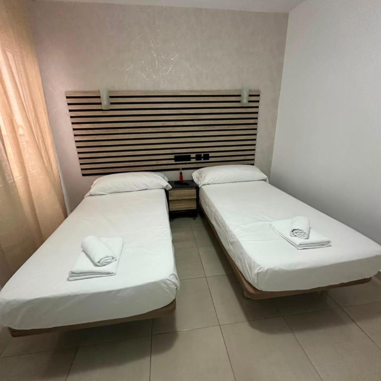 Hostal Alegria Alicante - Doppelzimmer mit Gemeinschaftsbad - 2