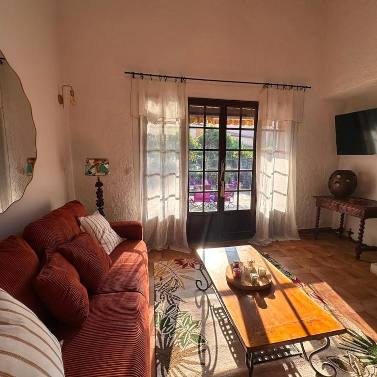Villa, avec piscine, Proche mer, gare et commerce - Villa 3 Chambres - 36