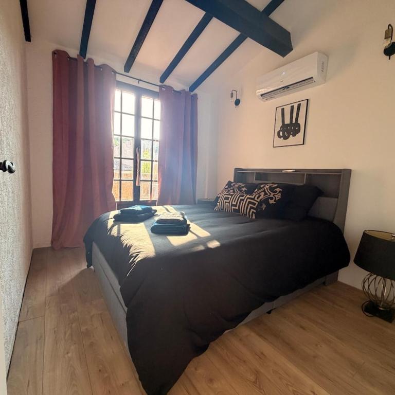 Villa, avec piscine, Proche mer, gare et commerce - Villa 3 Chambres - 46