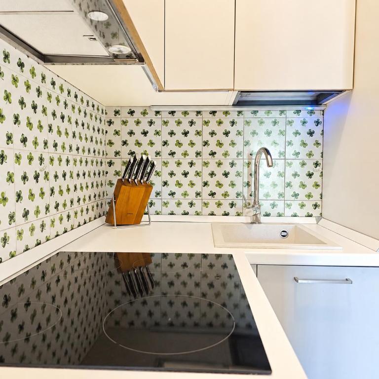 Hostdomus - Color Apartment - Appartamento con 1 Camera da Letto - 11