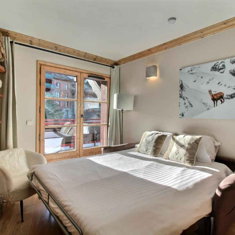 ARC 1950, Appartement 6 couchages, Exposition Ouest, Vue Montagne, Sauna Hammam Jacuzzi, Salle de fitness, Piscine extérieure chauffée Vue MontBlanc - Appartement 1 Chambre avec Balcon et Vue sur les Montagnes - 4