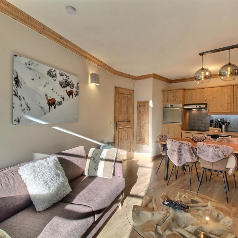 ARC 1950, Appartement 6 couchages, Exposition Ouest, Vue Montagne, Sauna Hammam Jacuzzi, Salle de fitness, Piscine extérieure chauffée Vue MontBlanc - Appartement 1 Chambre avec Balcon et Vue sur les Montagnes - 6