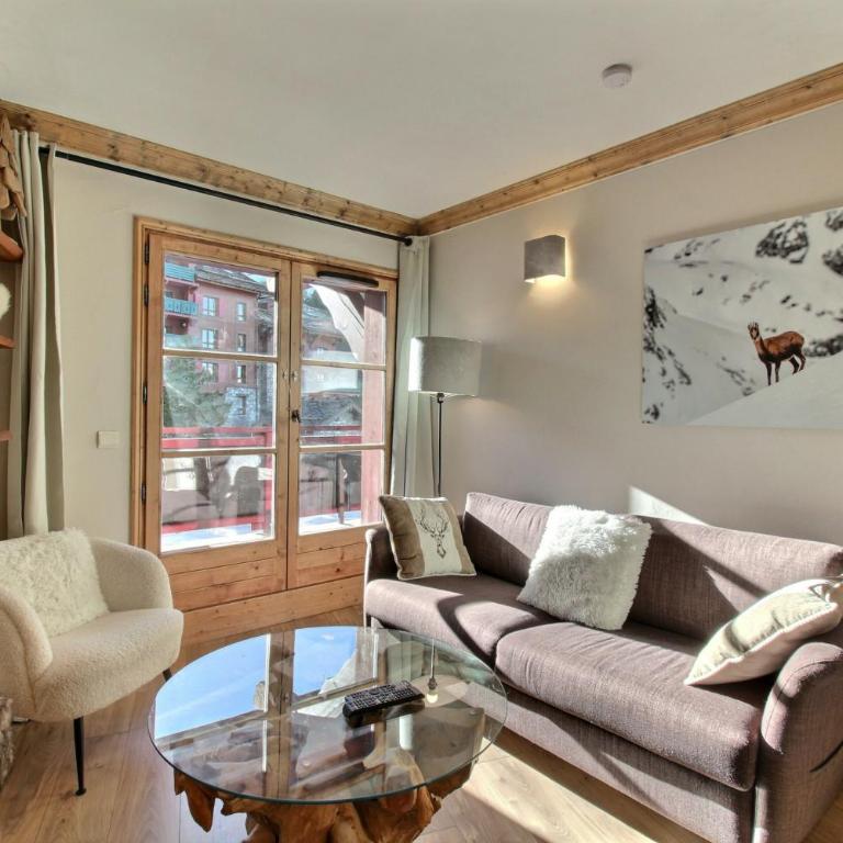 ARC 1950, Appartement 6 couchages, Exposition Ouest, Vue Montagne, Sauna Hammam Jacuzzi, Salle de fitness, Piscine extérieure chauffée Vue MontBlanc - Appartement 1 Chambre avec Balcon et Vue sur les Montagnes - 3