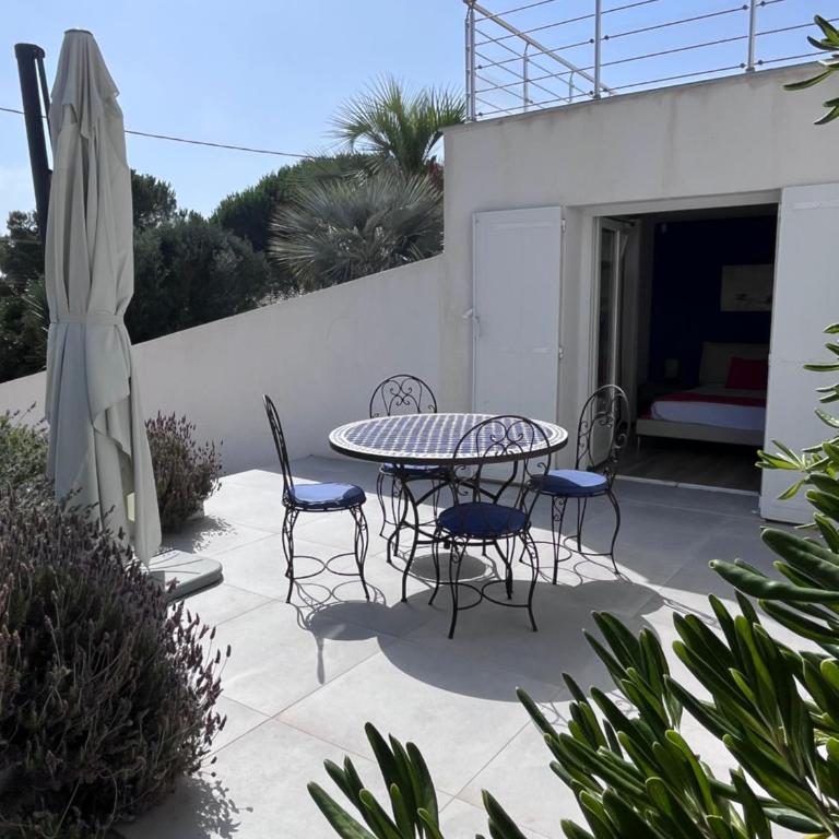 Appart T3 dans villa Carqueiranne La Californie - Appartement 2 Chambres - 10