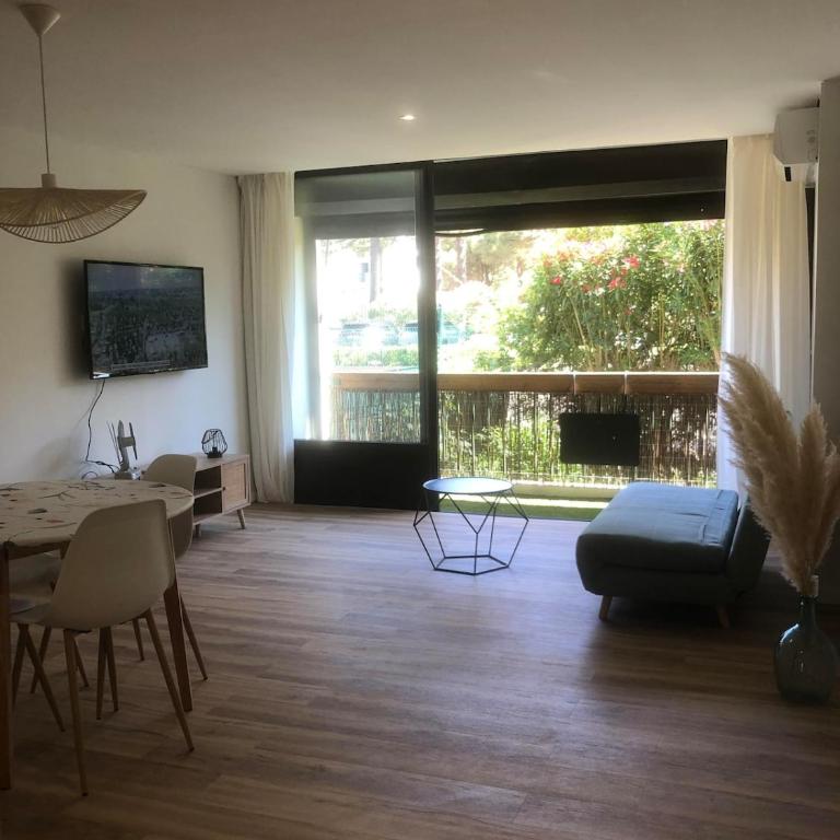T2 climatisé proche port et plage Saint Cyprien 66 - Apartment mit 1 Schlafzimmer - 2